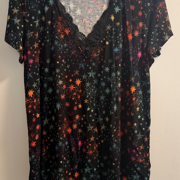 torrid Tops - TORRID Women's Super Soft Light Knit Sleep Shirt, Tie Dye Stars - Size 1 / 1X